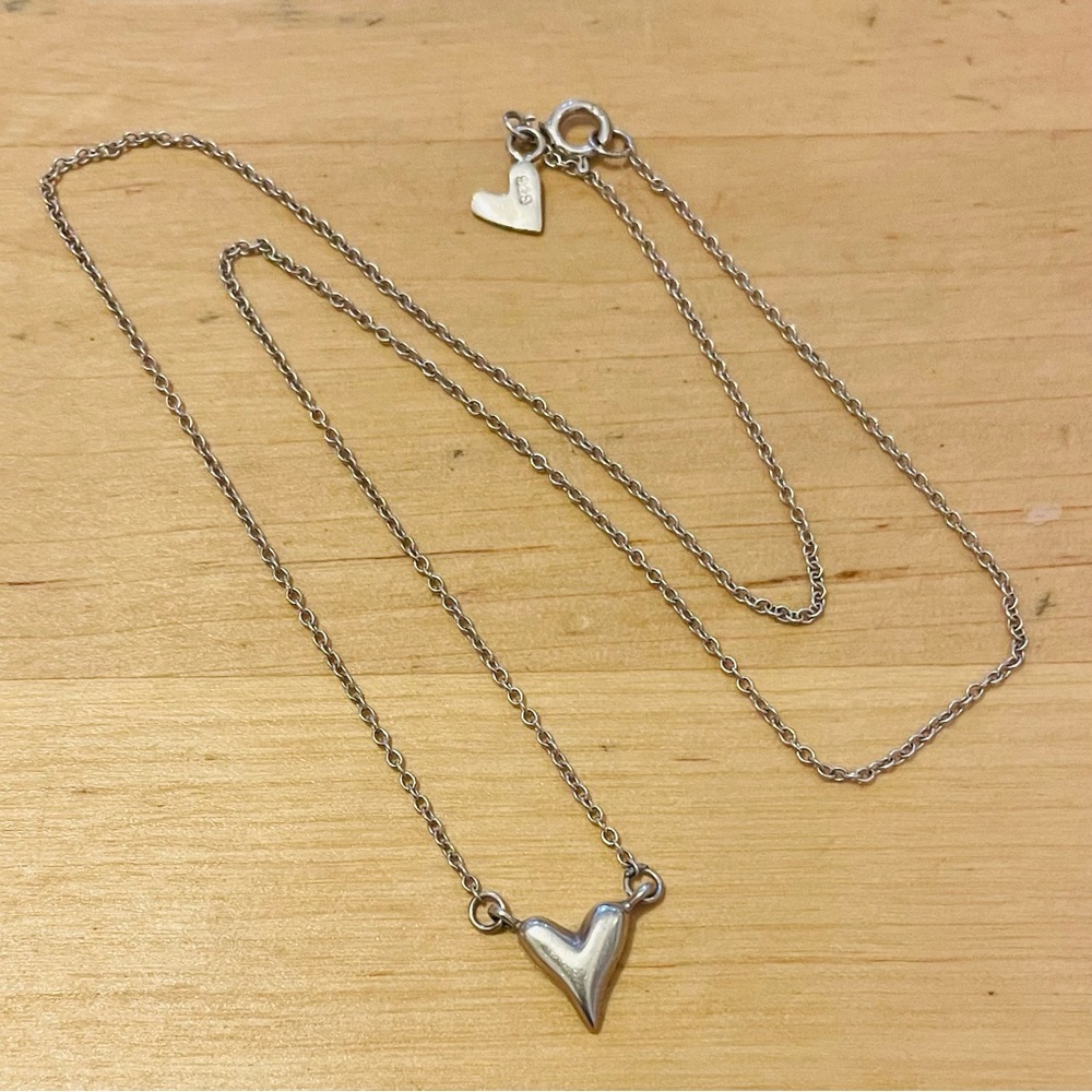 925 Delicate Silver Heart Necklace 16”